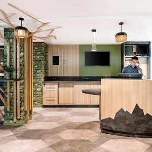 Hotel Ibis Styles Centre Gare, Annecy